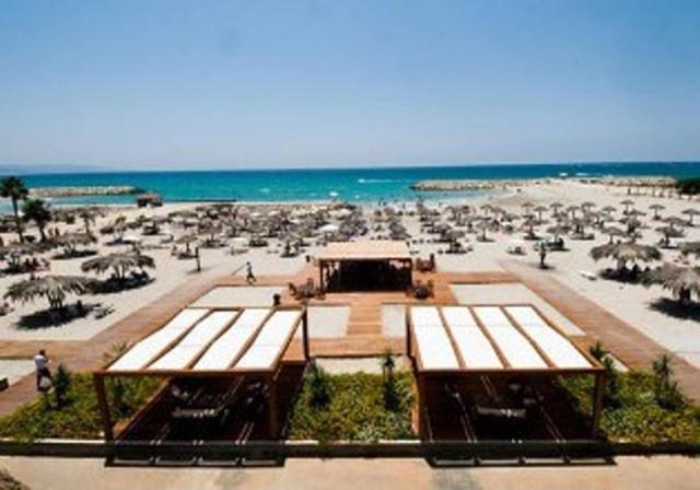 Rest House Tyros Exterior foto